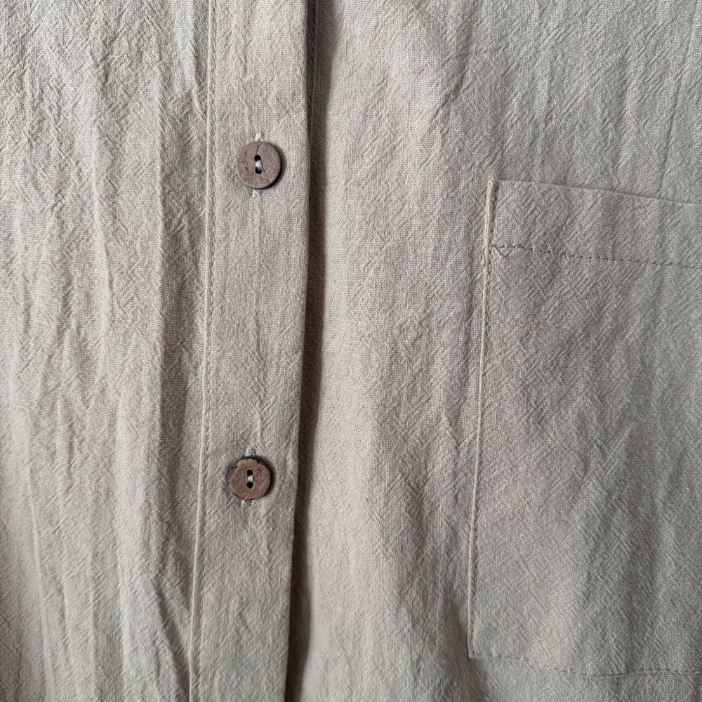 SHEIN Beige Button Down Shirt - Picture 4 of 4